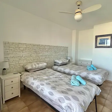 Апартаменты Cristianos With Sea Views C109