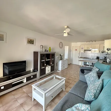 Cristianos With Sea Views C109 * Лос Кристианос