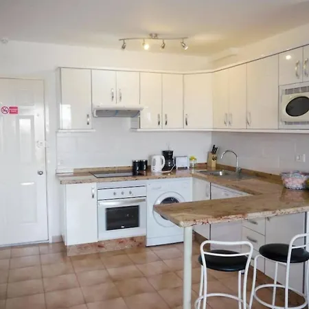 Апартаменты Cristianos With Sea Views C109 Лос Кристианос